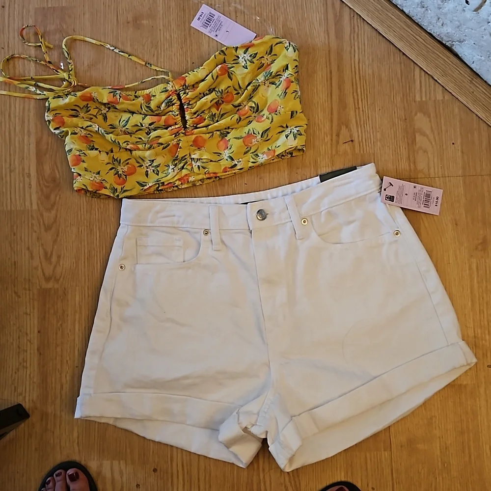 NWT Cute summer outfit - Picture 1 of 3